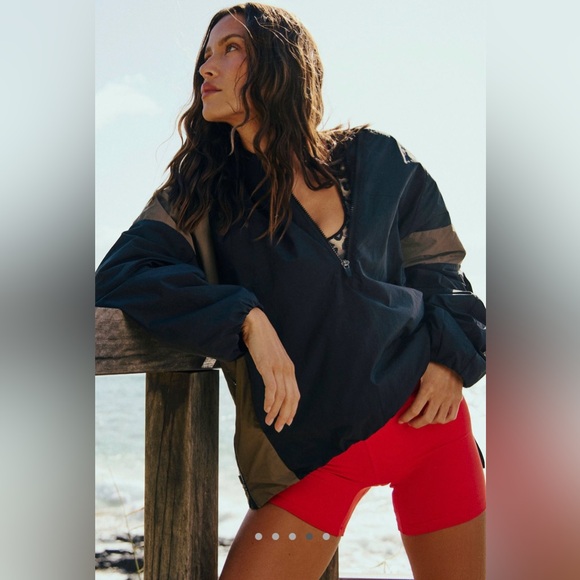 FP MOVEMENT Match Up Rugby Pullover - Picture 4 of 5